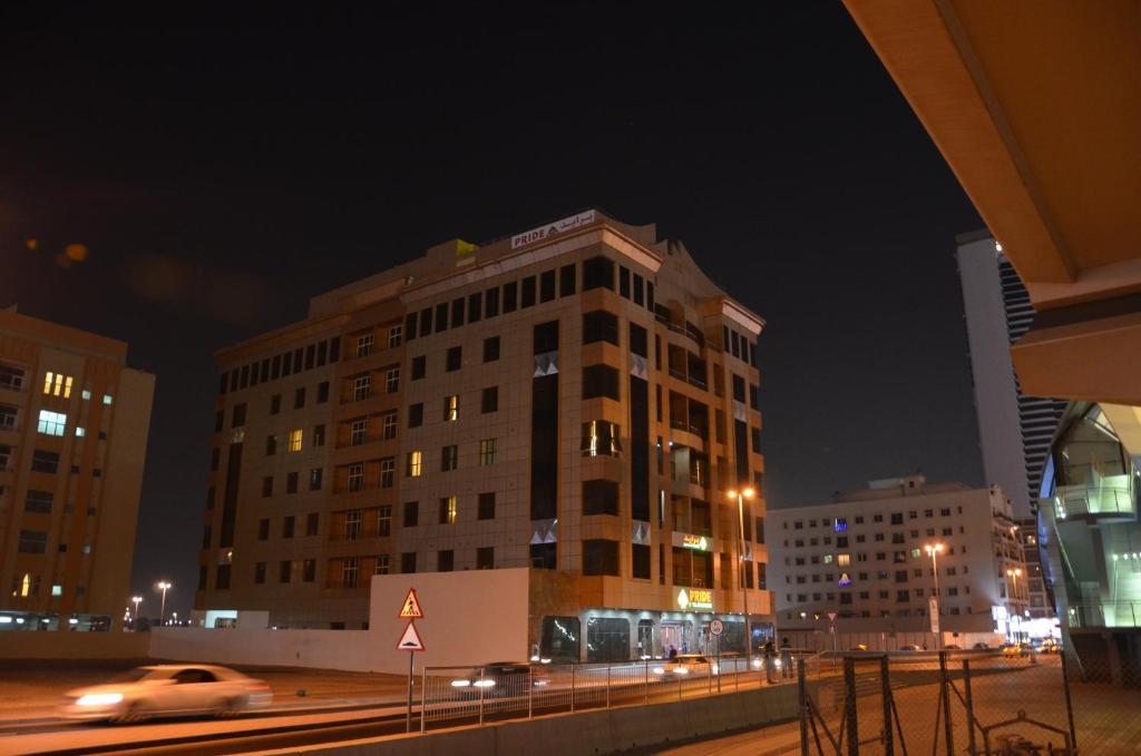 Pride Hotel Apartments Dubai Exterior photo